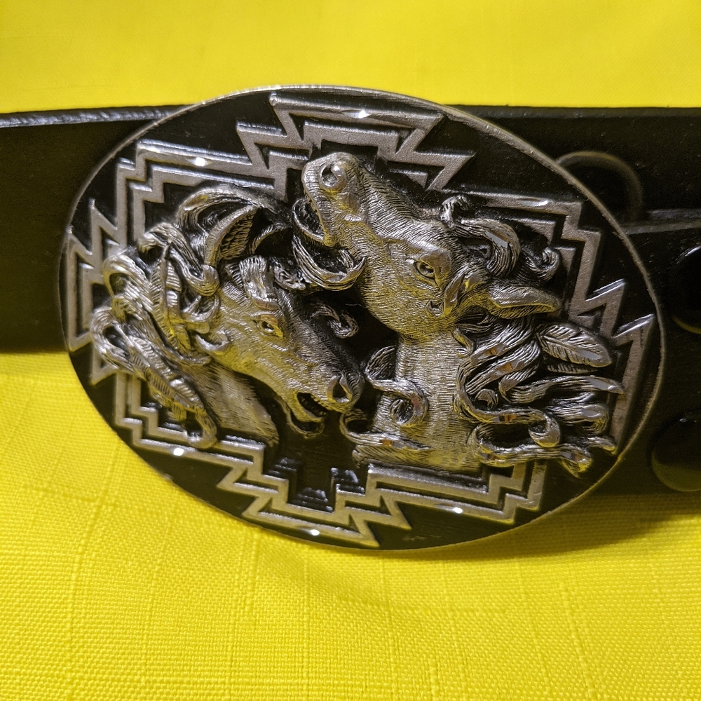 Vintage horses Belt Buckle 1995 Bergamot Brass 3 D